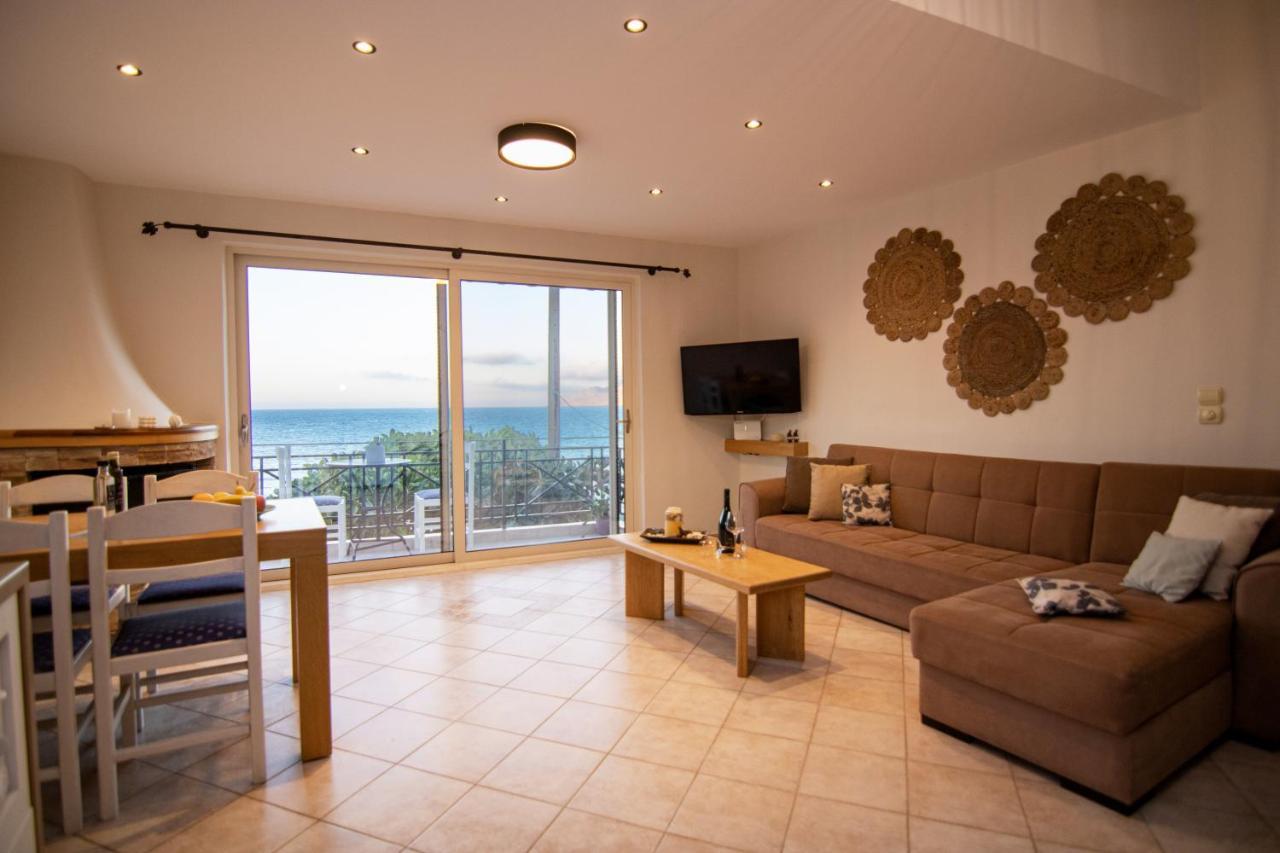 The Island House - Family Size Apt - Overlooking The Aegean - 3 Steps From The Beach موخلوس المظهر الخارجي الصورة