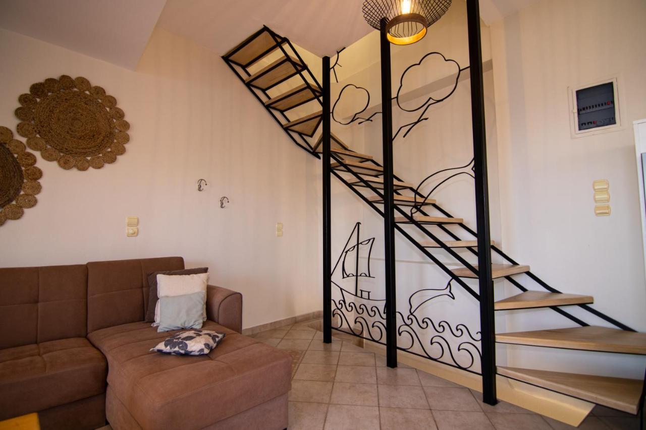 The Island House - Family Size Apt - Overlooking The Aegean - 3 Steps From The Beach موخلوس المظهر الخارجي الصورة